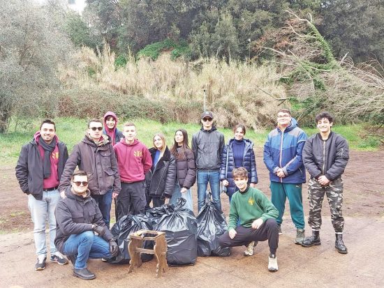Viterbo - Gioventù nazionale ripulisce il parco pubblico in via Tullio Cima