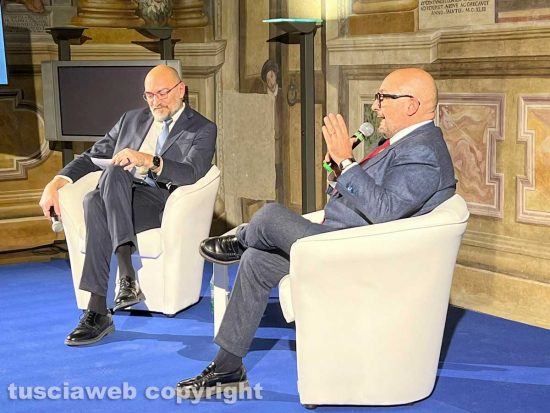 Gennaro Sangiuliano e il giornalista Luigi Di Gregorio