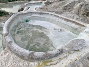 Viterbo - Piscine Carletti senza acqua