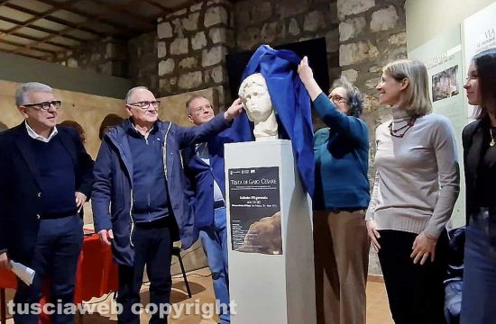 Nepi - La testa di Gaio Cesare torna al suo splendore, il restauro presentato al museo civico