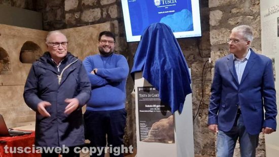 Nepi - La testa di Gaio Cesare torna al suo splendore, il restauro presentato al museo civico