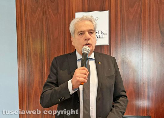 all'incontro con i simpatizzati di centrodestra e Forza Italia alle Terme dei Papi 