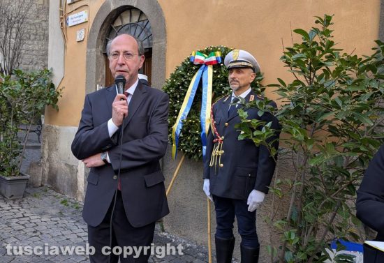 Viterbo - Cerimonia commemorativa del Giorno della memoria - Il prefetto Gennaro Capo