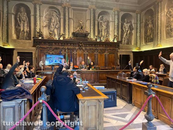 Viterbo - Una via o una piazza al capofacchino Nello Celestini - La votazione