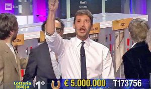 Tutti i biglietti vincenti della lotteria Italia, 5 milioni vanno a Somaglia (Lodi)