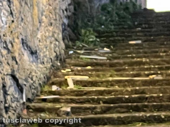Viterbo - Crollate le persiane dell’ospedale vecchio