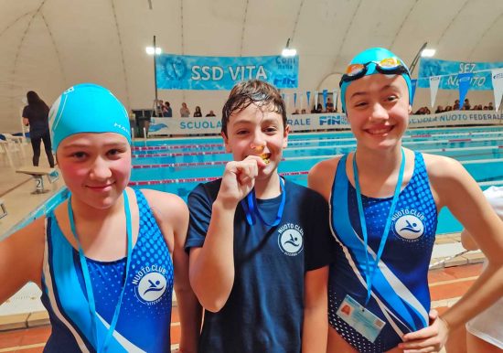 Da sinistra: Giulia Zaccani, Nicolò Fiorentini e Adriana Gozzi
