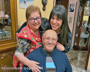 Il festeggiato Alfredo Altomonte con la famiglia