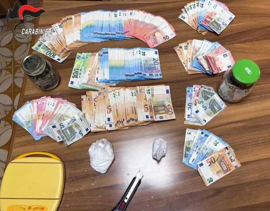 Civita Castellana - Carabinieri - La droga e i proventi dello spaccio seuqestrati