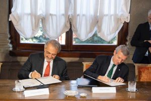Il presidente della Regione Lazio, Francesco Rocca, e il presidente della Giunta di Galizia, Alfonso Rueda Valenzuela