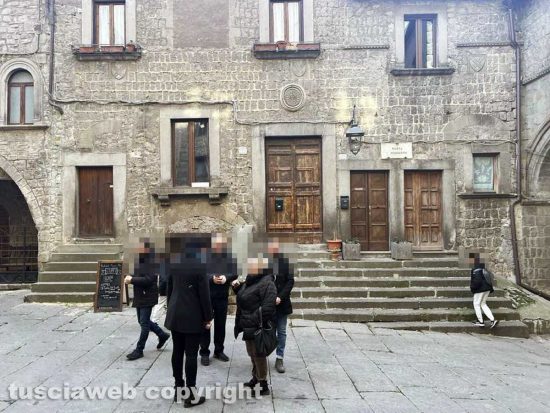 Viterbo - San Pellegrino strozzato dai fili