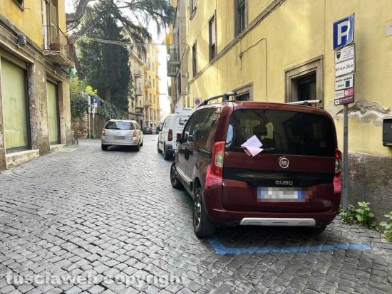 Viterbo - Multe a raffica in via dei Mille