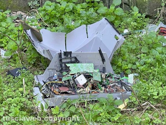 Viterbo - La città sotterranea ridotta a discarica