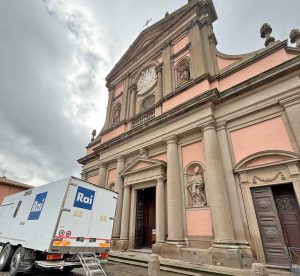 Viterbo - Telecamere della Rai per la messa in onda del santuario della Madonna Liberatrice