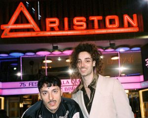 Sanremo - Francesco Facchinetti e Matteo Ieva davanti al teatro Ariston