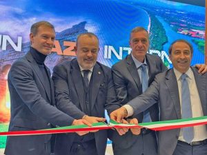 Milano - Il presidente del consiglio regionale del Lazio, Antonello Aurigemma, alla Borsa internazionale del Turismo