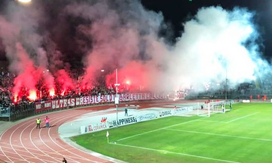 Sport - La tifoseria del Barletta Calcio