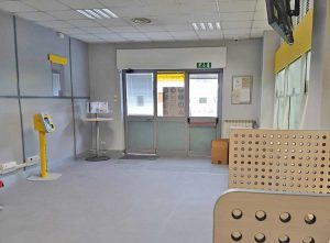Sutri - Il nuovo look dell'ufficio postale dopo la ristrutturazione