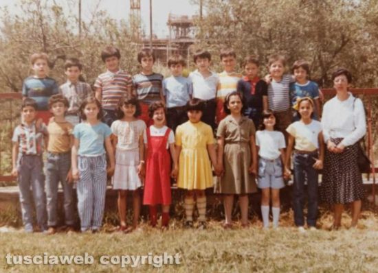 Viterbo - Alunni classe 1985 scuola Volta