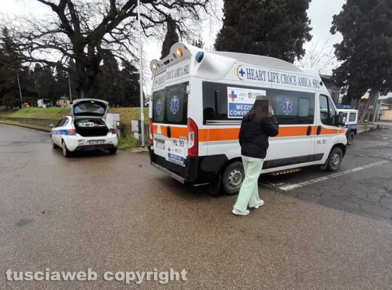 Vetralla - Ambulanza e polizia locale 