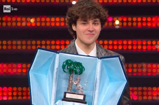 Sanremo - Settembre vince Sanremo Giovani con il brano Vertebre