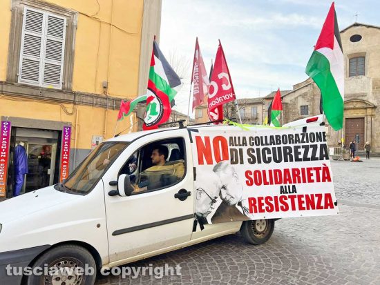 Il corteo a Viterbo “contro l’imperialismo e il sionismo” e di “solidarietà militante alla resistenza palestinese”