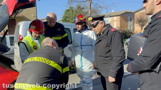 Oriolo Romano - Casa in fiamme nella notte, una donna morta e una salvata in extremis - I vigili del fuoco