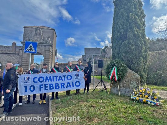 Viterbo - Giornata del Ricordo, deposizione corona di fiori a Valle Faul