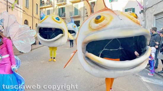 Carnevale - Ronciglione - La sfilata di carri e gruppi