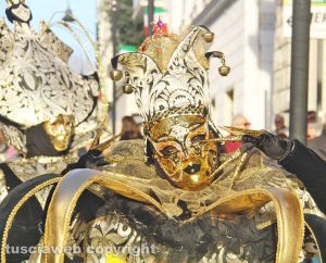 Civitavecchia - La sfilata delle maschere veneziane