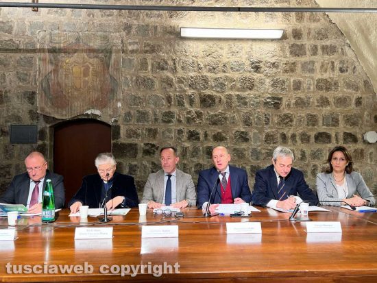 Viterbo - L'incontro "Coltiviamo qualità camminiamo nella speranza"