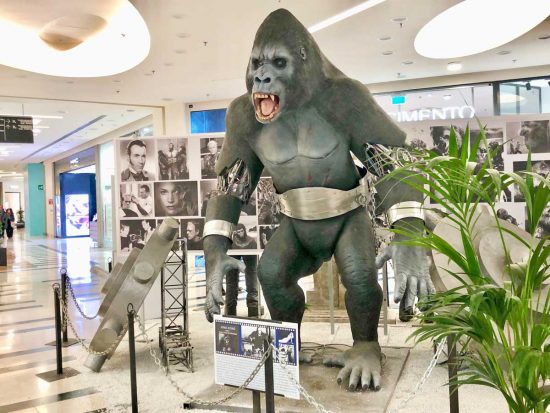 Roma - “Emozioni dal cinema”, la mostra al centro commerciale Roma Est