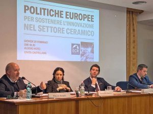 Convegno ceramica - Da sinistra Mauro Rotelli e Antonella Sberna