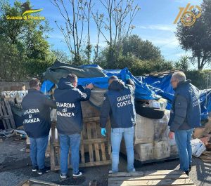 L'area sequestrata lungo il fiume Tevere