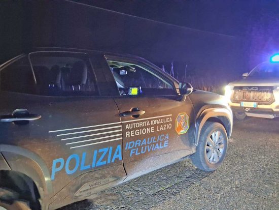 Tarquinia - Il Mignone rompe gli argini, evacuate alcune abitazioni - La polizia idraulica fluviale