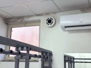 Tuscania - Infiltrazioni d'acqua alla piscina comunale