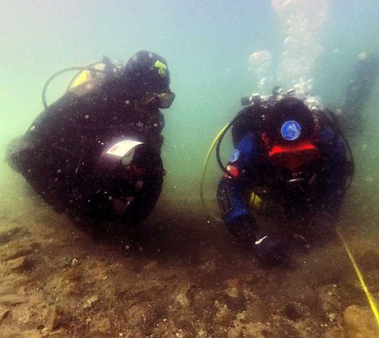 Bolsena – Gran carro – Subacquei al lavoro