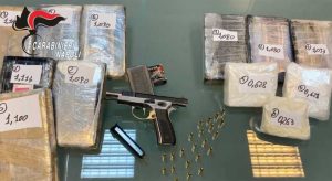 Traffico di droga tra Roma e Napoli