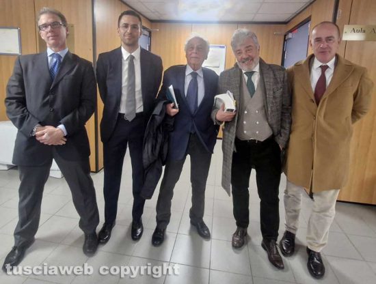 Tribunale - Gli avvocati Francesco Massatani, Fausti Barili, Roberto Massatani, Enrico Valentini e Giovanni Labate