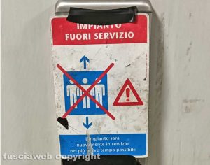 Ospedale Santa Rosa - Ascensore fuori servizio