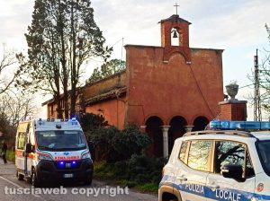Falerii Novi - Ambulanza e forze dell'ordine sul posto