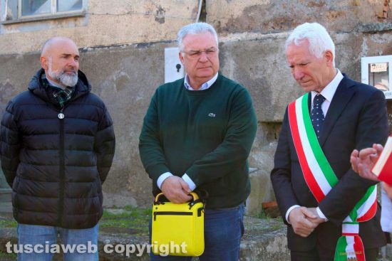 Vetralla - Tre Croci - Installato un defibrillatore semiautomatico