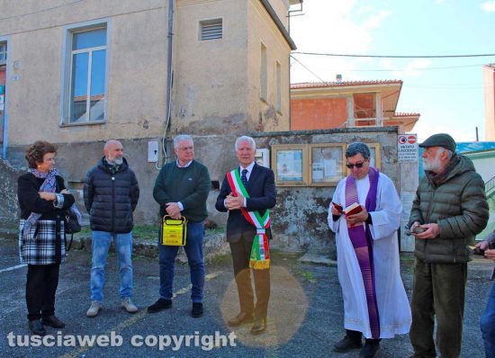 Vetralla - Tre Croci - Installato un defibrillatore semiautomatico