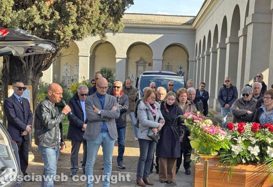 Civita Castellana - I funerali di Ferruccio Angelelli - A sinistra i figli Alessandro e Gianluca