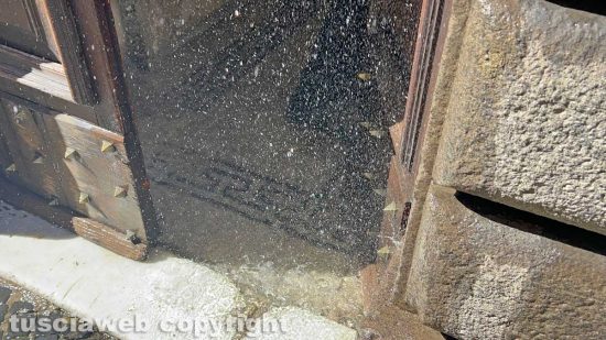Viterbo - Esplode tubatura a via San Lorenzo