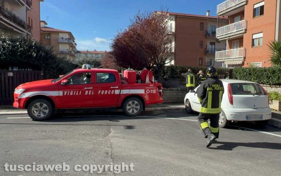 Viterbo - Intervento dei vigili del fuoco in via Santa Lucia