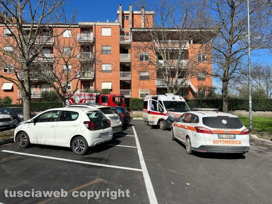 Viterbo - Intervento dei vigili del fuoco in via Santa Lucia