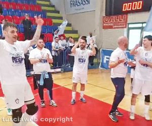 I primi festeggiamenti del Real Fabrica per la promozione alla A2 Elite