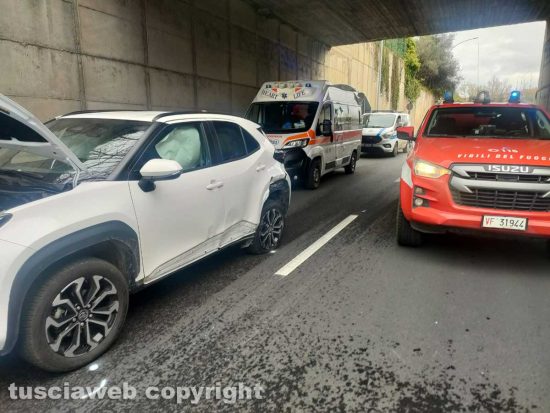 Viterbo - Incidente sulla Tangenziale ovest