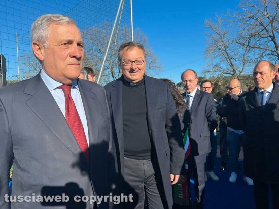 Viterbo - Antonio Tajani e le autorità alla partita di beneficenza del centro destra e del centro sinistra